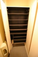 靴箱 ウエスタンリバ－香里