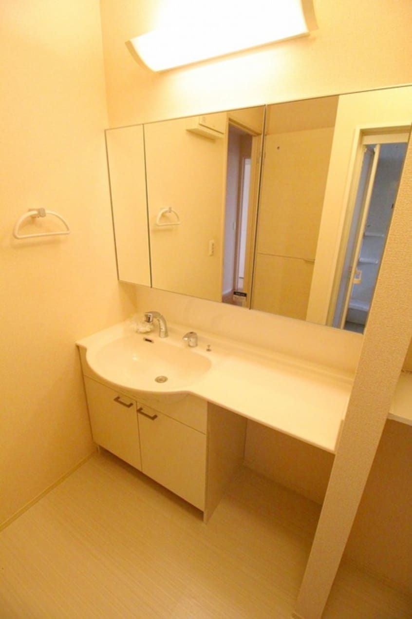 洗面 ウエスタンリバ－香里