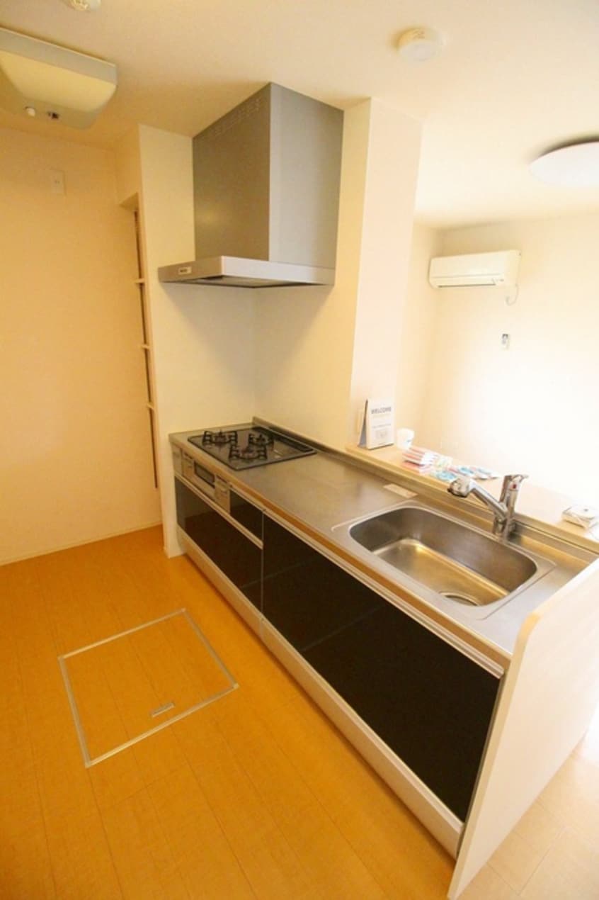 キッチン ウエスタンリバ－香里