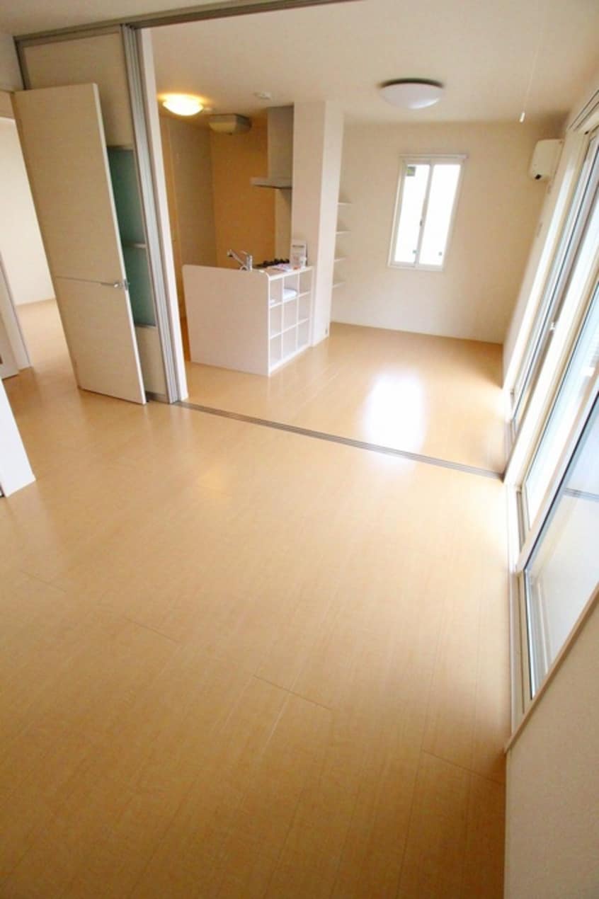 内観写真 ウエスタンリバ－香里