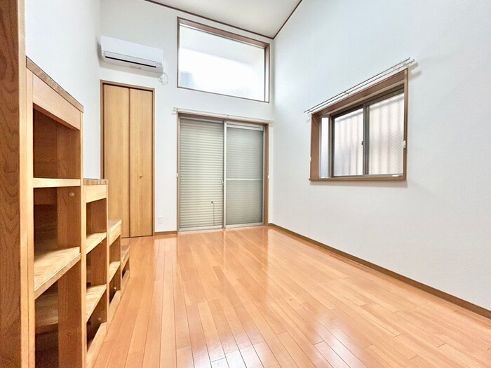 居室 ＵＥＤＡ　ＰＡＬＡＣＥ