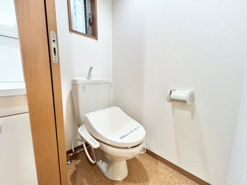 トイレ ＵＥＤＡ　ＰＡＬＡＣＥ