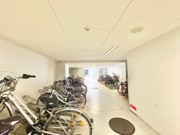 駐輪場 エス・キュート京町堀