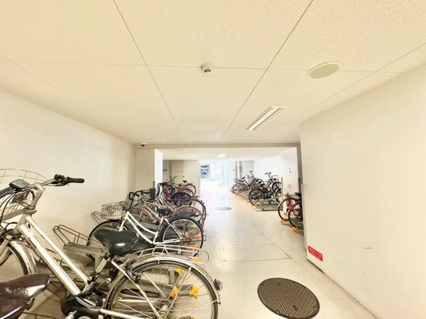 駐輪場 エス・キュート京町堀