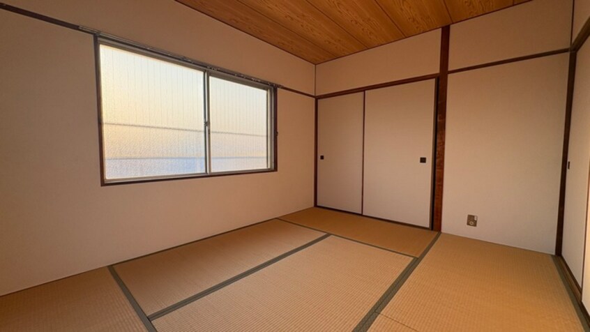 居室 吉川ハイツ