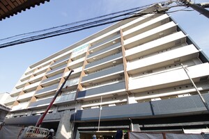 ﾌﾟﾚｻﾝｽ淡路駅前（613）
