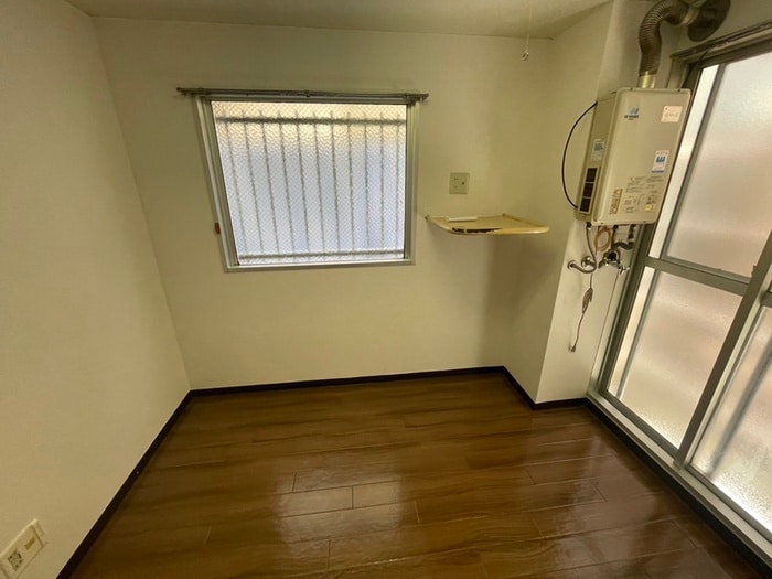 居室 レガーレ関目