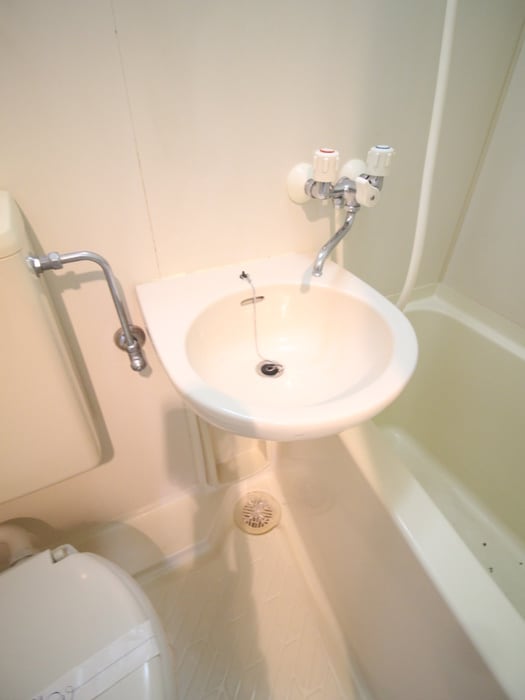 洗面 レナジア摂南大学前