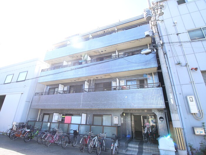 エントランス部分 ロイヤル平野