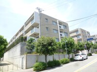 ﾌｧﾐｰﾙ雲雀丘花屋敷弐番館(206)