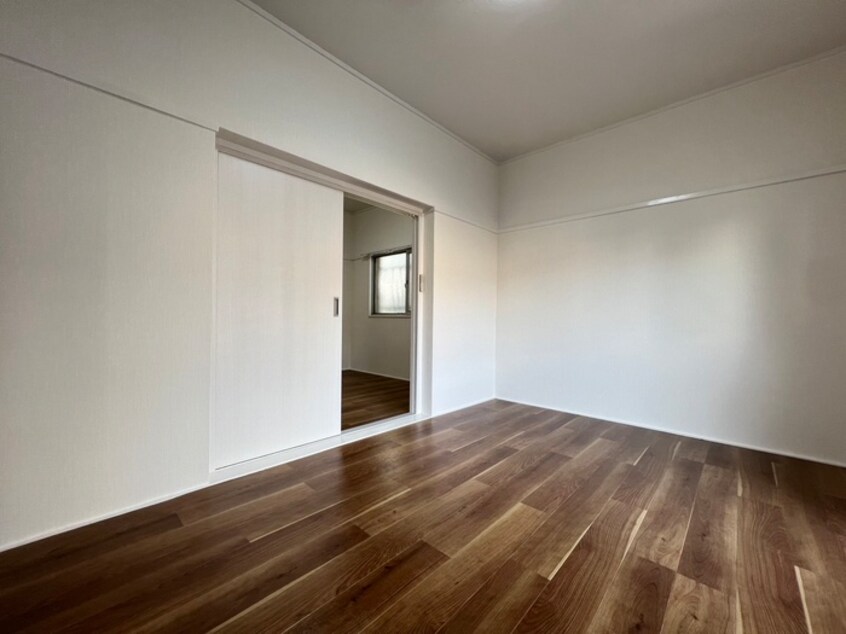 居室 進和マンション