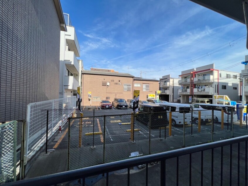 室内からの展望 進和マンション