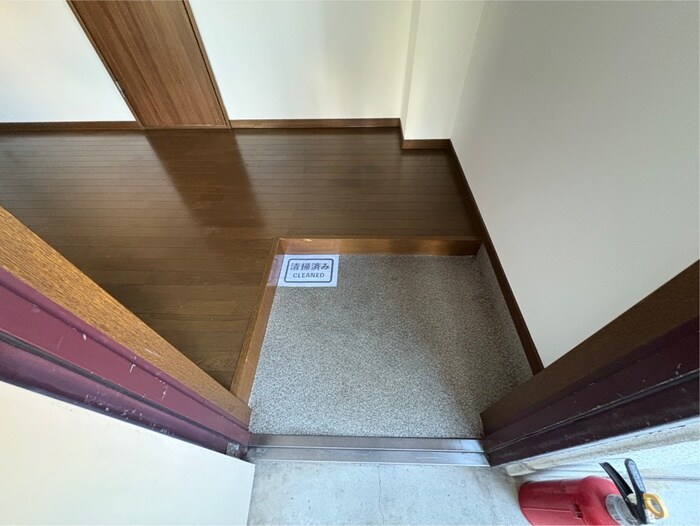 玄関 ジャスティスハイツ