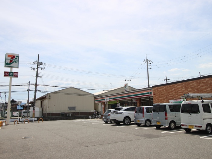 セブンイレブン(コンビニ)まで220m フジパレス下池田パセオ