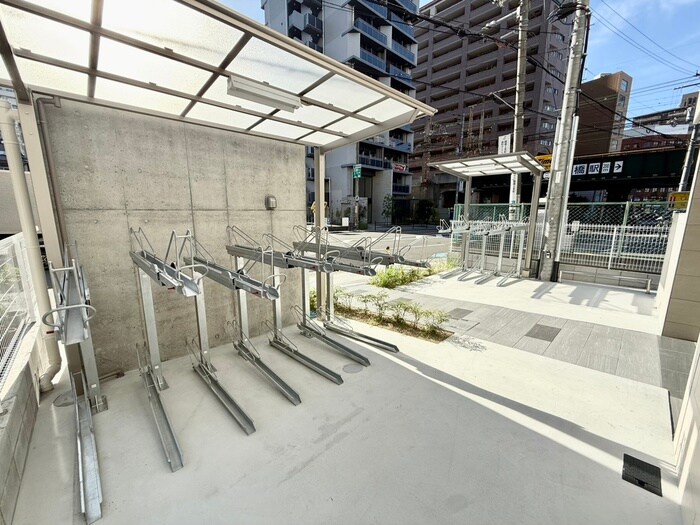 駐輪場 ART Tennouji