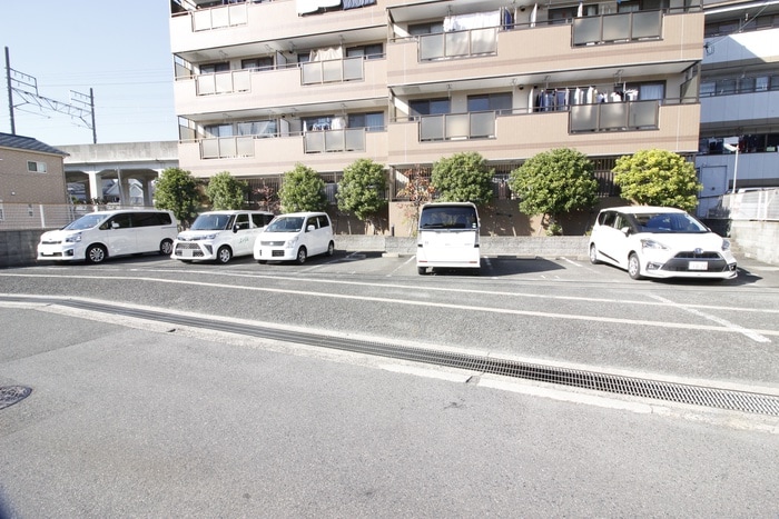 駐車場 コ－ポ灰塚浦