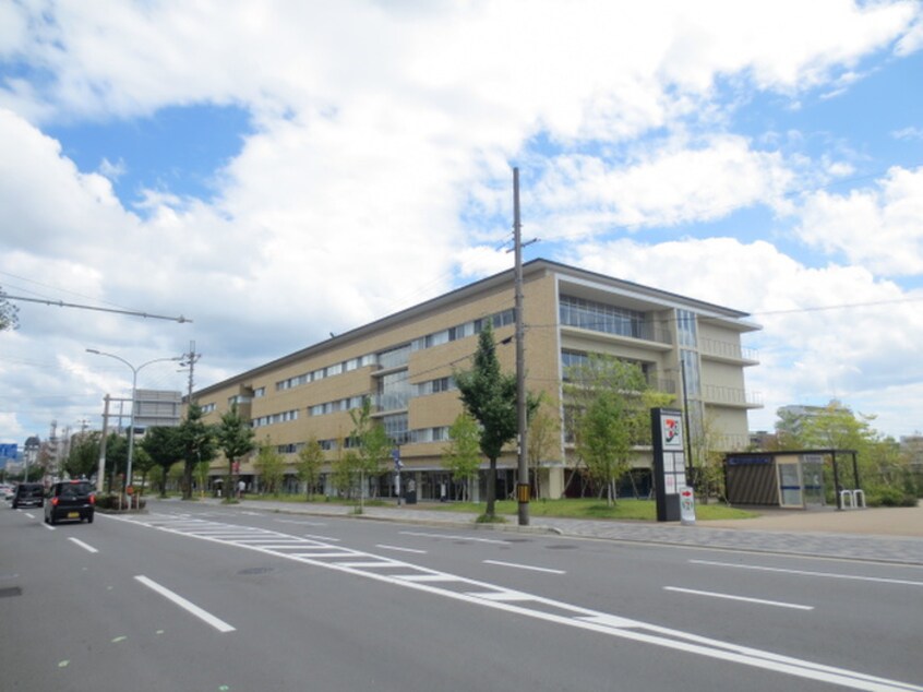 京都先端科学大学(大学/短大/専門学校)まで619m セジュ－ルマミＡ･Ｂ