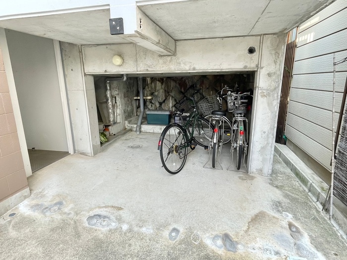 駐輪場 VIVA 三条