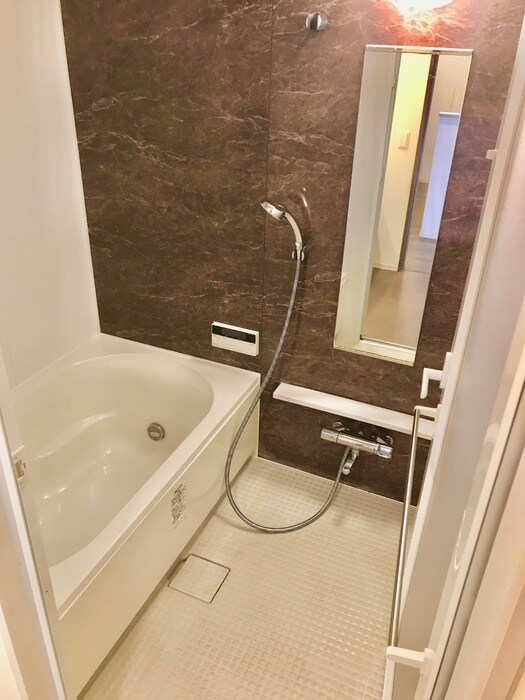 バス／シャワールーム等 ｻﾞ・ﾊﾟｰｸﾊﾋﾞｵ天満橋