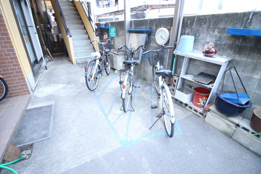 駐輪場 アドバンス上砂