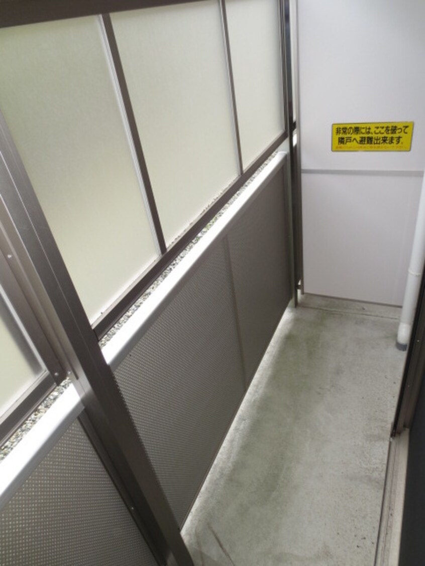 ベランダ・バルコニー ｱﾝﾌﾟﾙ-ﾙｸﾗ-ｼﾞｭｺﾘ-ﾇｼｬﾝⅡ