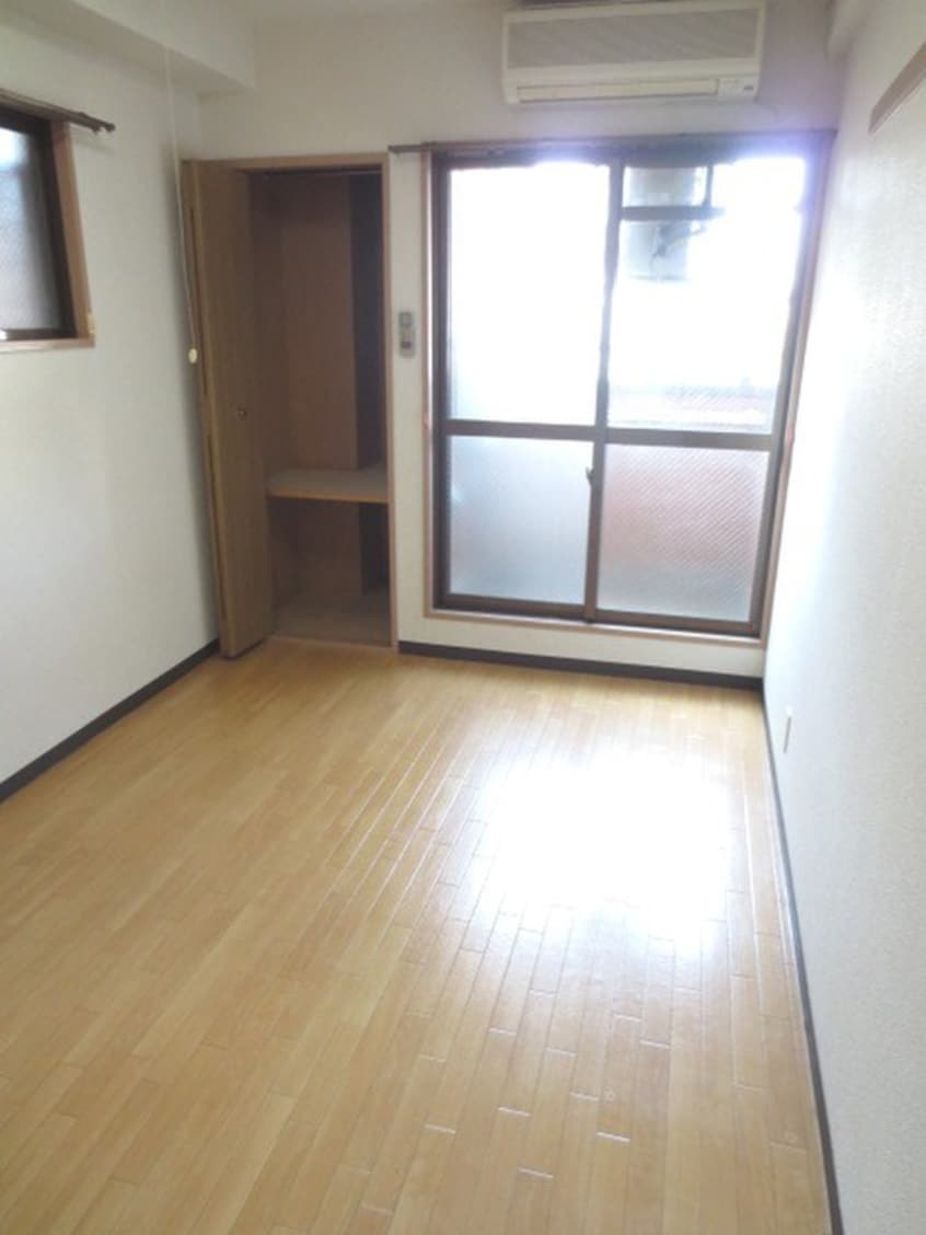 居室 シルフィード堺