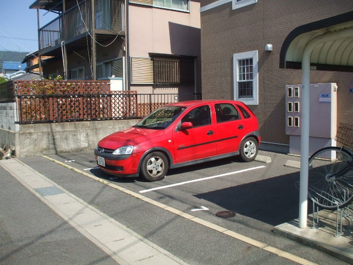 駐車場 キャピタルハウス
