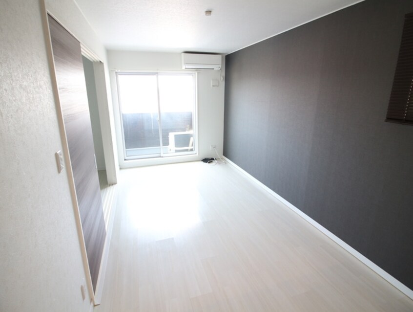 居室 ベルドミ－ル西野