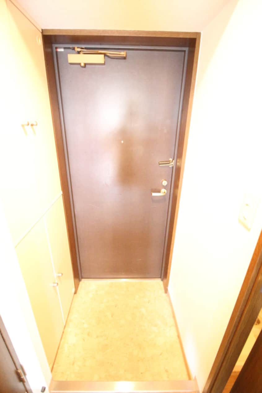 玄関 プラネシア星の子四条西洞院