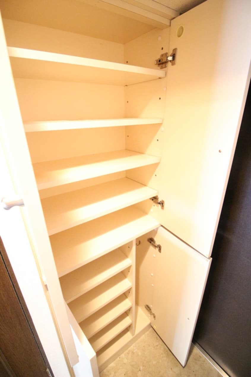 靴箱 プラネシア星の子四条西洞院