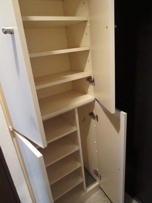 靴箱 プラネシア星の子四条西洞院