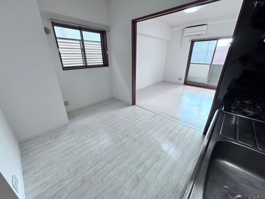 居室 プラネシア星の子四条烏丸