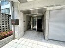 エントランス部分 ラ・メゾンさくらⅡ