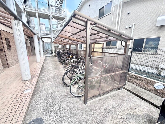 駐輪場 ユ－ベル１