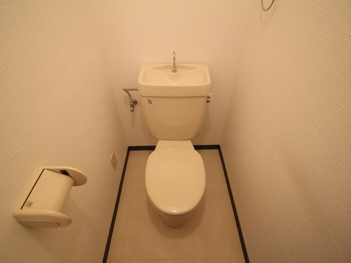 トイレ ルミナリ－武庫之荘