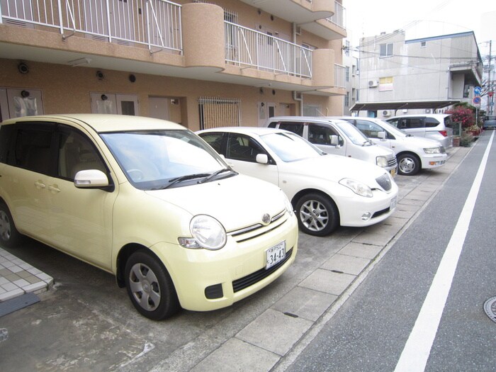 駐車場 久出川第２マンション