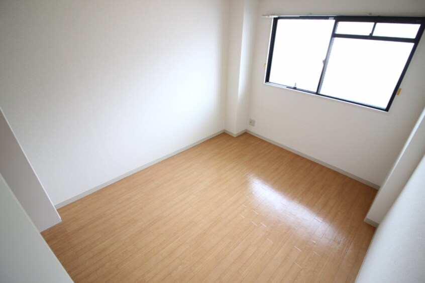 居室 東灘ハイツ