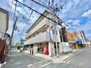 アベニールモズの外観