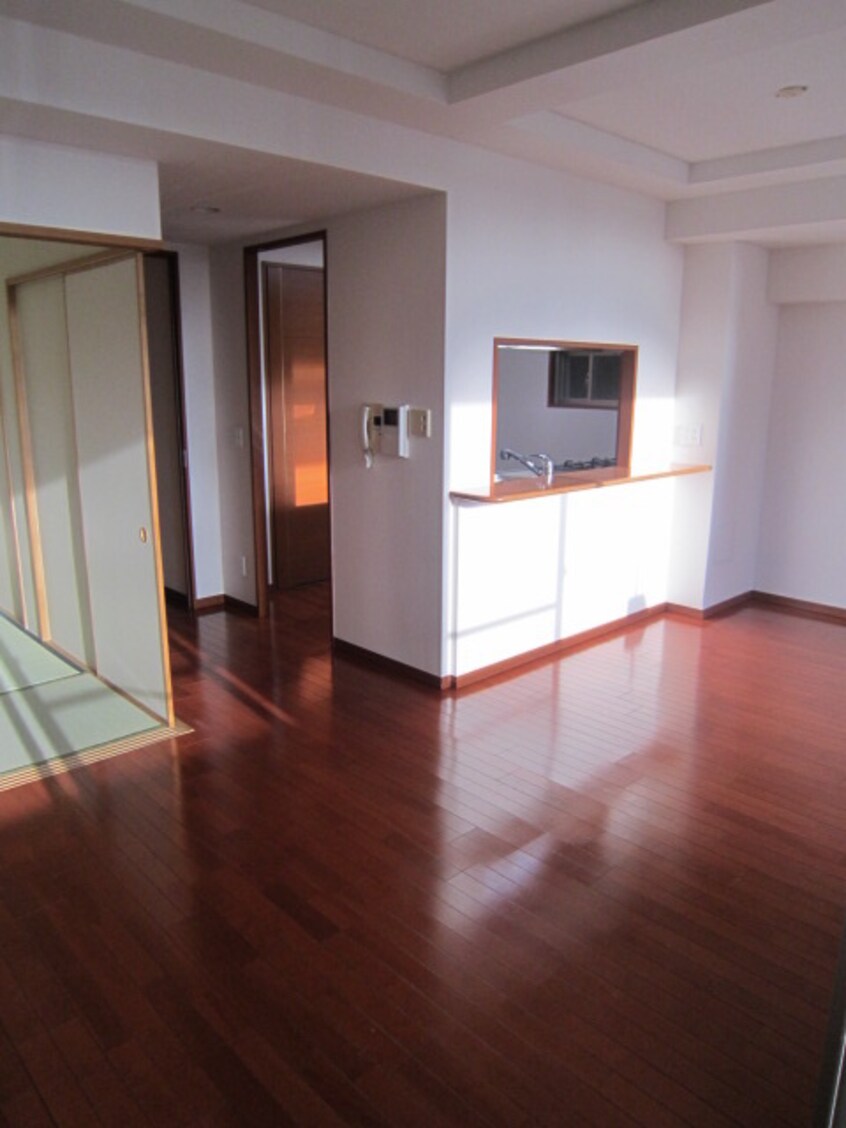 居室 ローレルコート北緑丘(506)