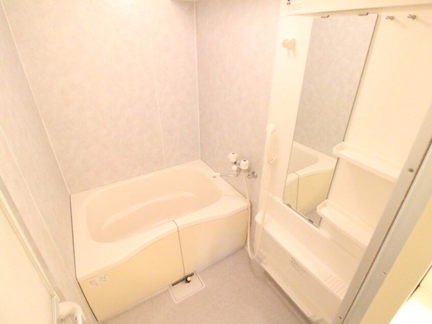 バス／シャワールーム等 エルベ２７