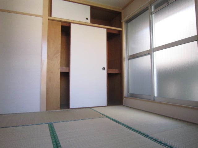 居室 シャルム堀田