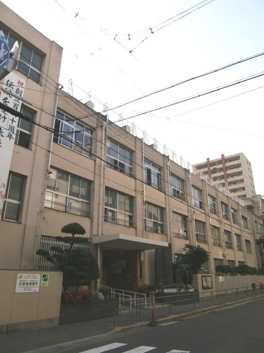 市立堀江小学校(小学校)まで450m ＨＯＲＩＥＬＵＸ