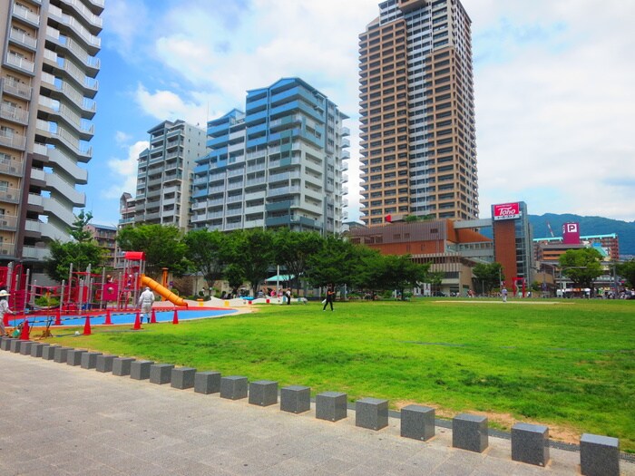 六甲道南公園(公園)まで800m アルパー六甲