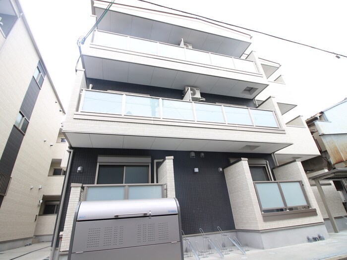 外観写真 F asecia ompha