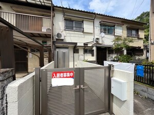 川西市東畦野２丁目貸家