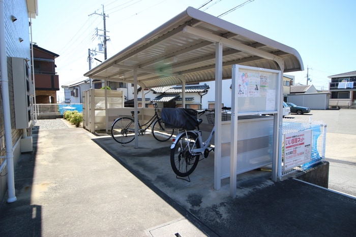 駐輪場 ドゥ－・ビエント