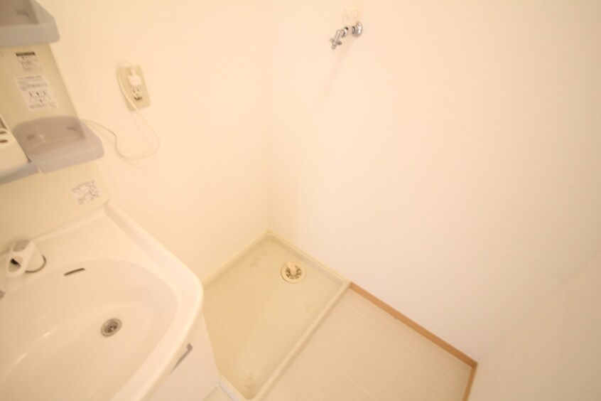 洗濯機置場 プロヴァンスＷＡＫＯ