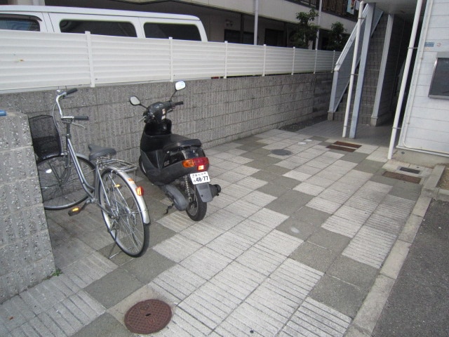 駐輪場 ルームヤブモト