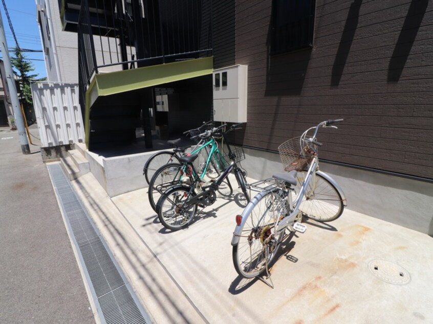 駐輪場 尼崎モダンハイツ