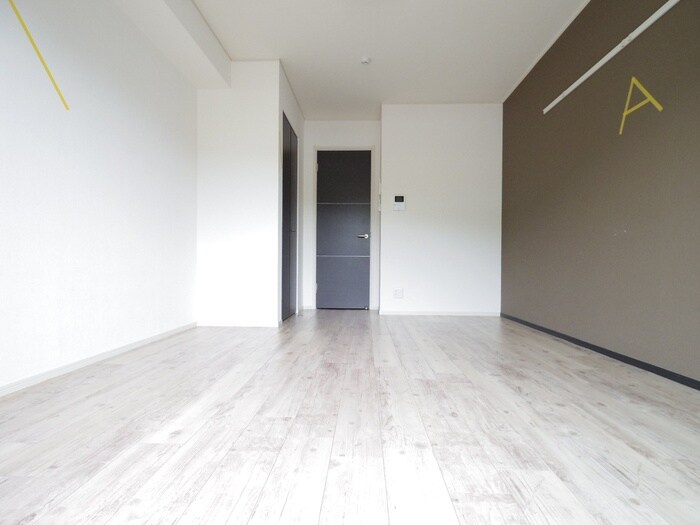 居室 エムズアロッジオ